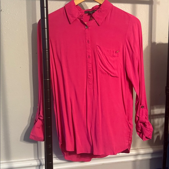 Guess Fuchsia Button-Down Shirt - Picture 3 of 8